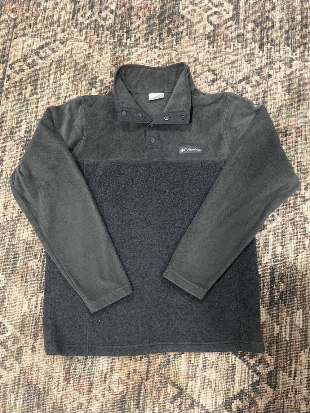 Columbia Men's Two-Tone Charcoal and Dark Gray Snap Pullover Fleece